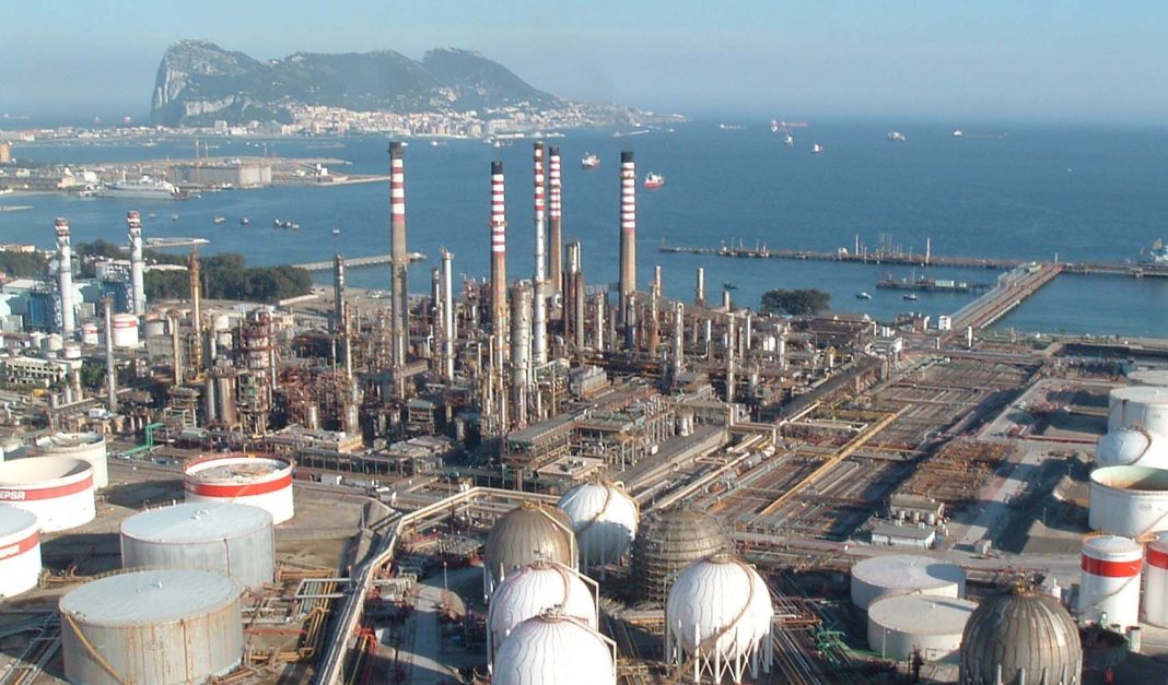 Refinería Cepsa Y Carteia