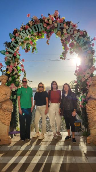 B9007284 73a2 4555 9d46 f82a258cca05